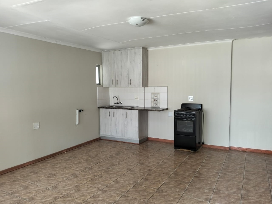 To Let 2 Bedroom Property for Rent in Northcrest Eastern Cape